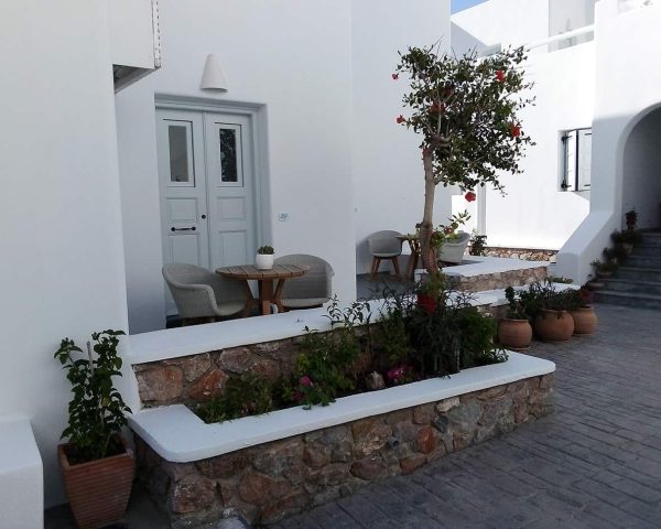 DELUXE-DOUBLE-ROOM